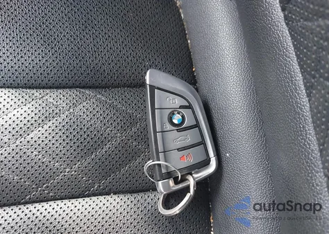 2021 BMW 530I xDrive z USA, uszkodzony, nr VIN WBA13BJ02MWW96611